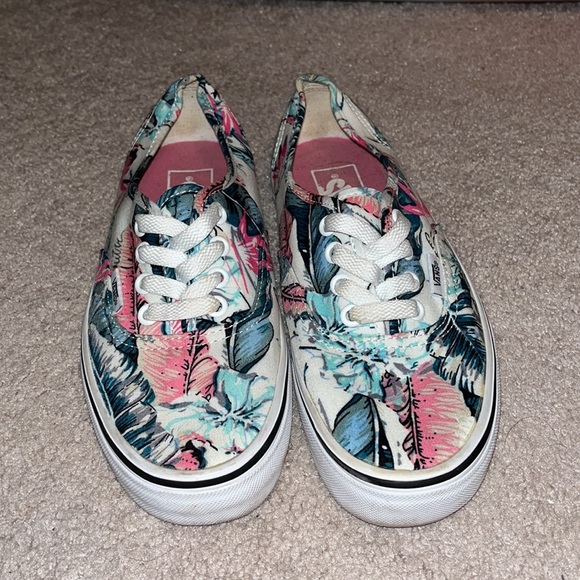 Vans, Women’s size 5.5 - Picture 2 of 8